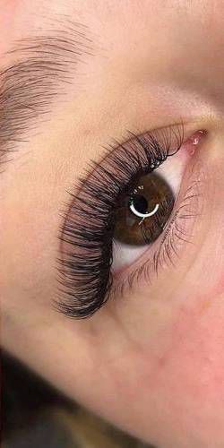 کاشت مژه